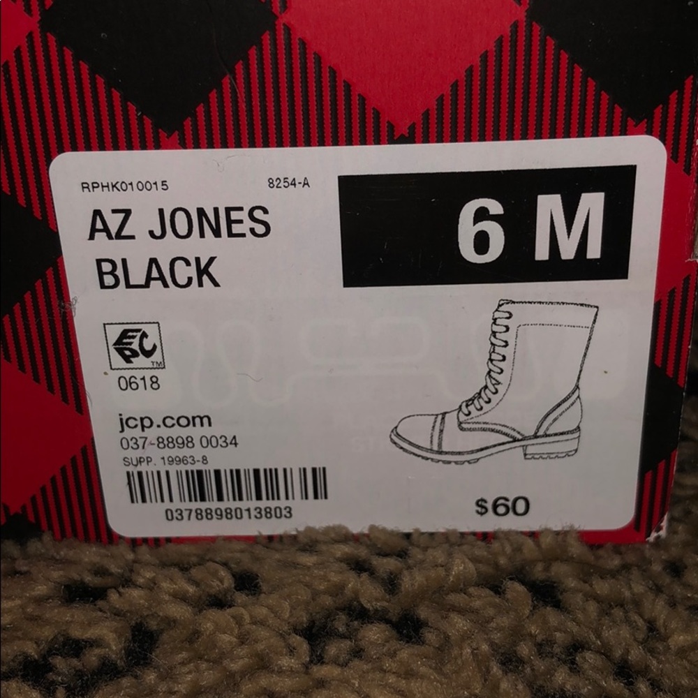 Boots - Picture 2 of 2
